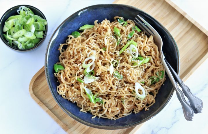 Snelle Sesam Noedels